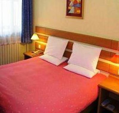фото отеля Home Inn (Shenyang Dabeiguan Street)
