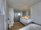 фото отеля Waters Edge Luxury at Mandurah - By The Estuary