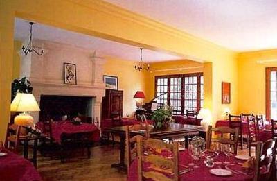 фото отеля Logis Hostellerie le Blason de Provence
