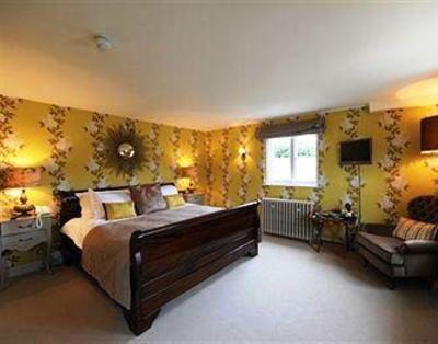 фото отеля White Hart Hotel Nettlebed