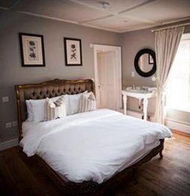 фото отеля White Hart Hotel Nettlebed