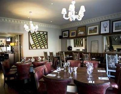 фото отеля White Hart Hotel Nettlebed