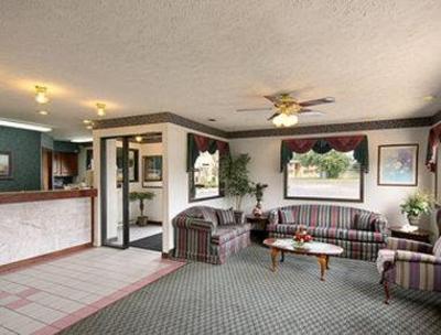фото отеля Travelodge Grand Rapids