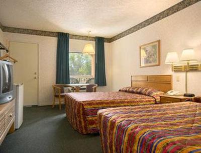 фото отеля Travelodge Grand Rapids