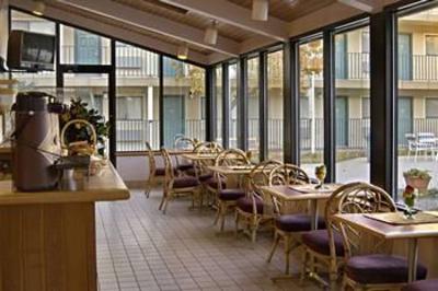 фото отеля Tulsa Extended Stay Inn & Suites