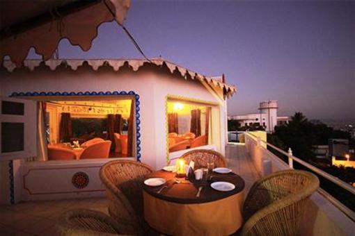 фото отеля Kurabar Haveli