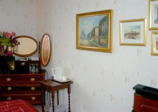 фото отеля Bryn Woodlands House
