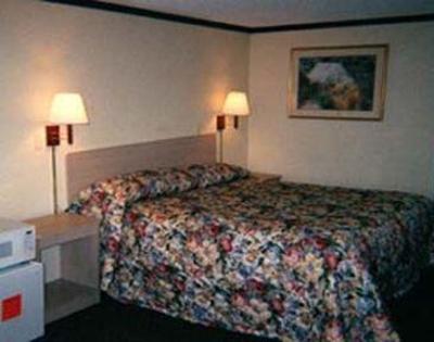 фото отеля Knights Inn Farmington Hills