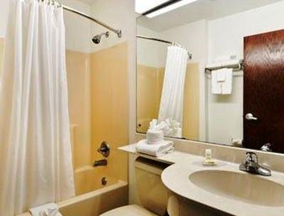 фото отеля Microtel Inn & Suites Meridian