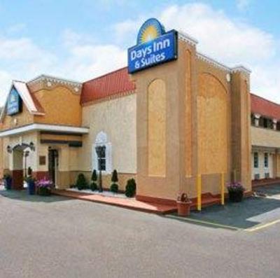 фото отеля Days Inn & Suites Terre Haute