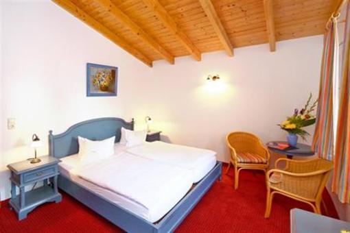 фото отеля Hotel Garni Getreuer Eckart Binz