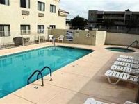 Island Suites