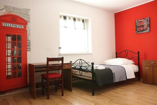 фото отеля Leo Hostel