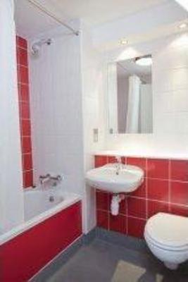 фото отеля Travelodge Hotel Uxbridge Central London