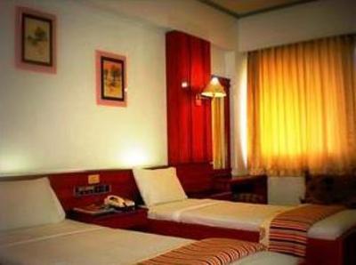 фото отеля Trio Hotel Bandung