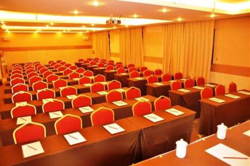 фото отеля Budgetel Huadu Hotel