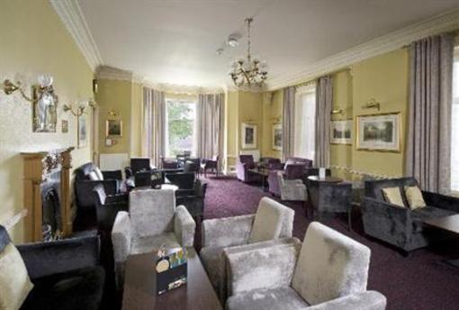 фото отеля Invercauld Arms Hotel