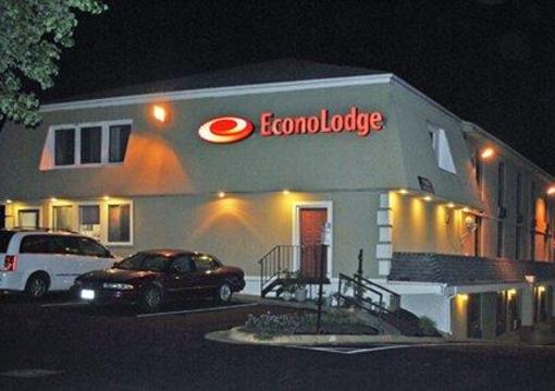 фото отеля Econo Lodge Near Quantico Marine Base