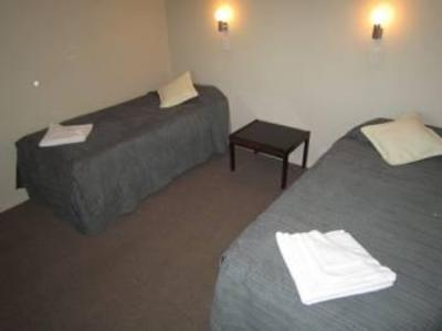 фото отеля Admirals Motor Inn