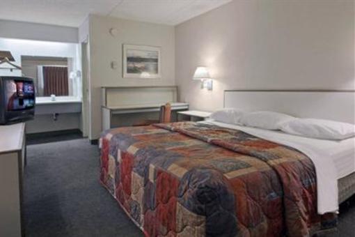 фото отеля Red Roof Inn Mobile North