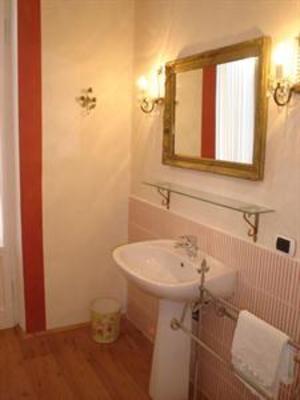 фото отеля La Rocchetta B&B Lago Di Garda