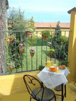 фото отеля La Rocchetta B&B Lago Di Garda