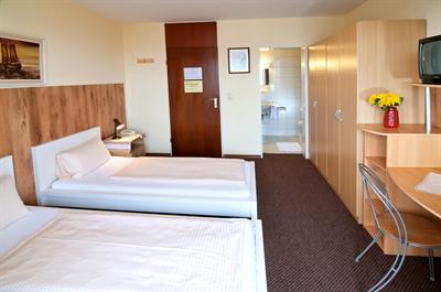 фото отеля Hotel Krone Neufahrn bei Freising