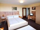 фото отеля Hotel Krone Neufahrn bei Freising