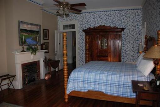 фото отеля Rockwood Manor B & B