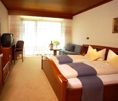 фото отеля Hotel Vier Jahreszeiten Schlanders