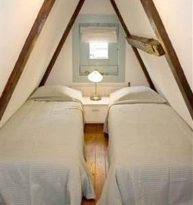 фото отеля Authentic Jordaan Apartment