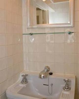 фото отеля Authentic Jordaan Apartment