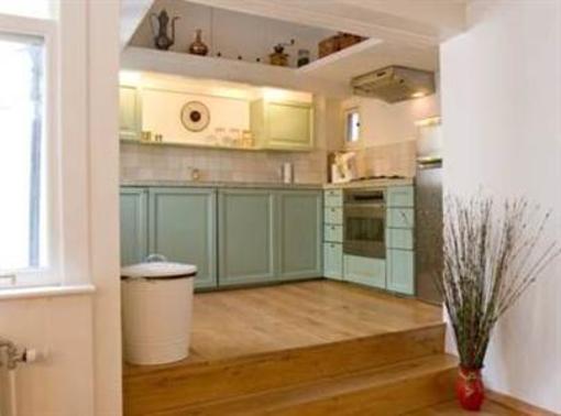 фото отеля Authentic Jordaan Apartment