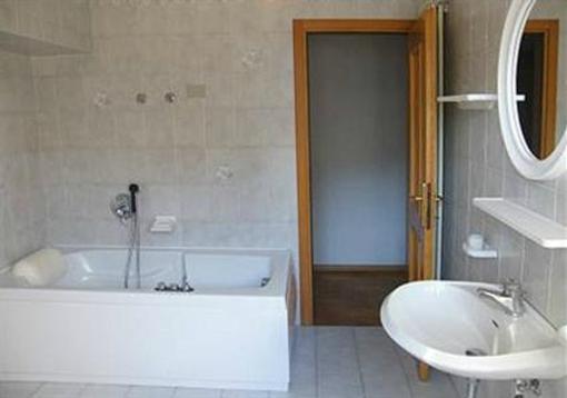 фото отеля Hotel Europa Molveno