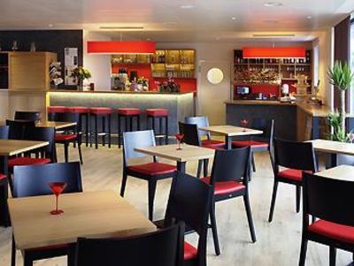 фото отеля Ibis Hotel Bulle La Gruyere