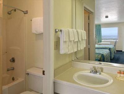 фото отеля Days Inn Pensacola Beachfront