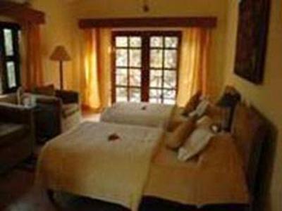 фото отеля Kanha Jungle Lodge