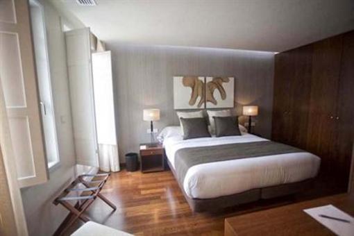 фото отеля Hotel Carris Cardenal Quevedo Ourense