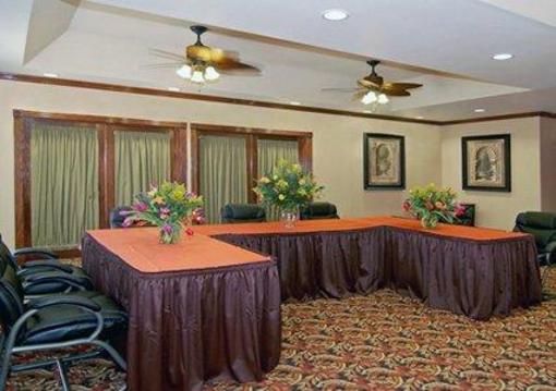 фото отеля Comfort Suites Marshall (Texas)