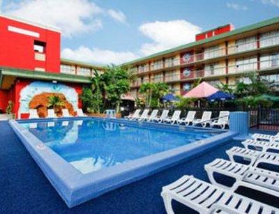 фото отеля Ramada Downtown Hollywood