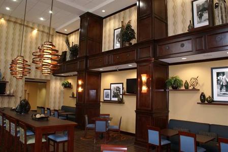 фото отеля Hampton Inn & Suites Brenham