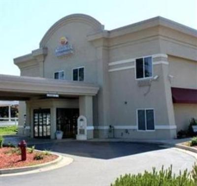 фото отеля Comfort Inn & Suites Ann Arbor