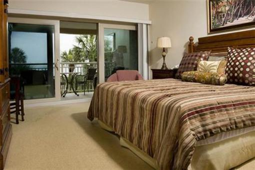 фото отеля Captains Walk Villas