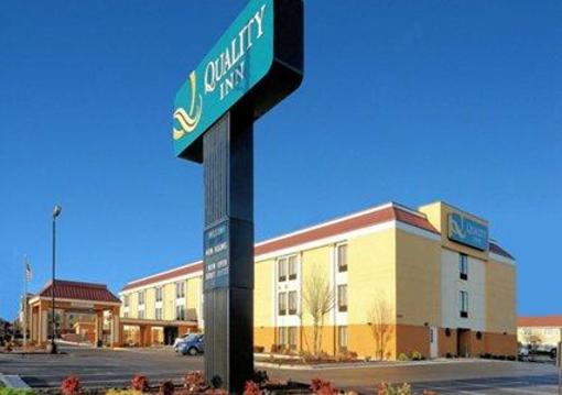 фото отеля Quality Inn Jacksonville North Carolina