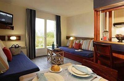 фото отеля Pierre & Vacances Village Cap Ocean 4 Soleils Hotel Arzon