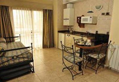 фото отеля Reina Victoria Suites & Towers