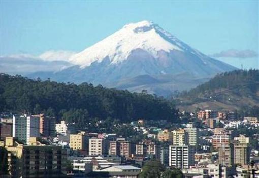 фото отеля Colonial House Quito