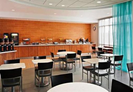 фото отеля SpringHill Suites Saginaw