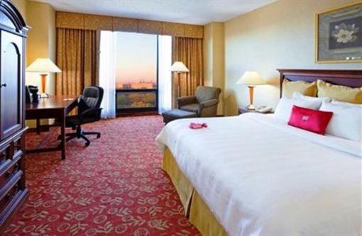 фото отеля Crowne Plaza Hotel Philadelphia - Cherry Hill