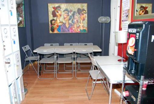 фото отеля Russafa Youth Hostel